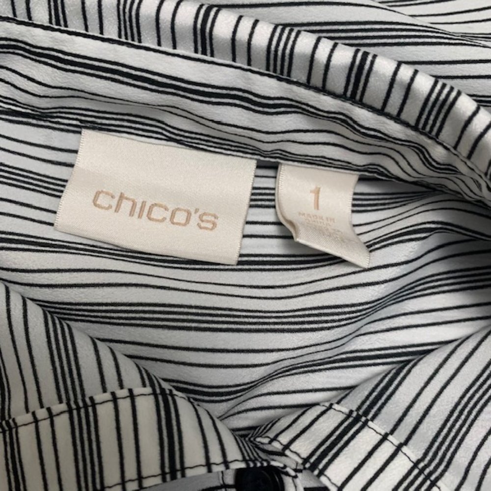Chico's Striped Blouse Size Medium - Picture 9 of 9